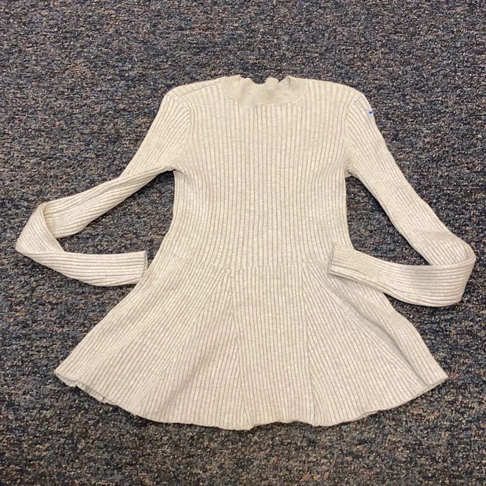 Venus Gray Flare Sweater sz. XS